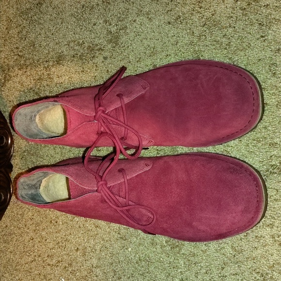 UGG Men\'s Cranberry Red Suede Brunch Boots sz 11.5